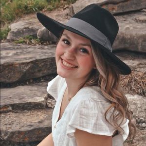 Meet your Posher, Shaelee